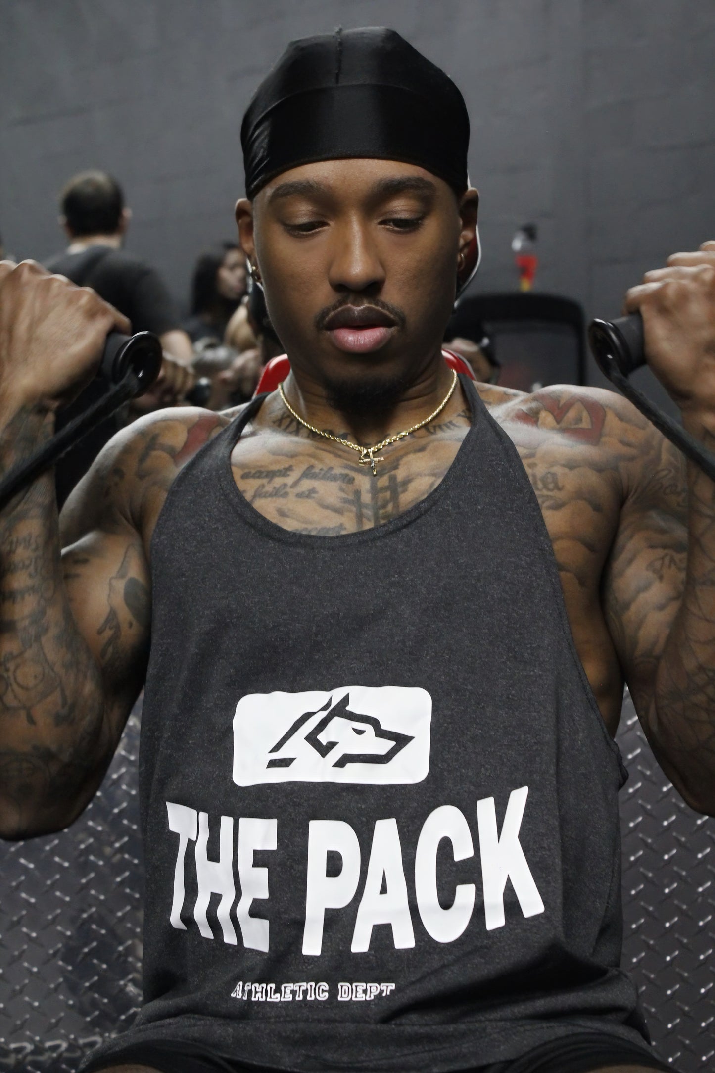 PACK lifting tank